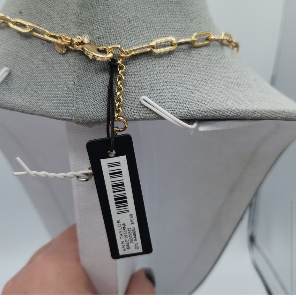 Ann Taylor Black and Gold Necklace Collection - Picture 4 of 5